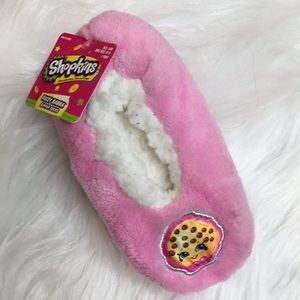 NEW Shopkins Fuzzy Babba Slippers S/M Girls 8-13
